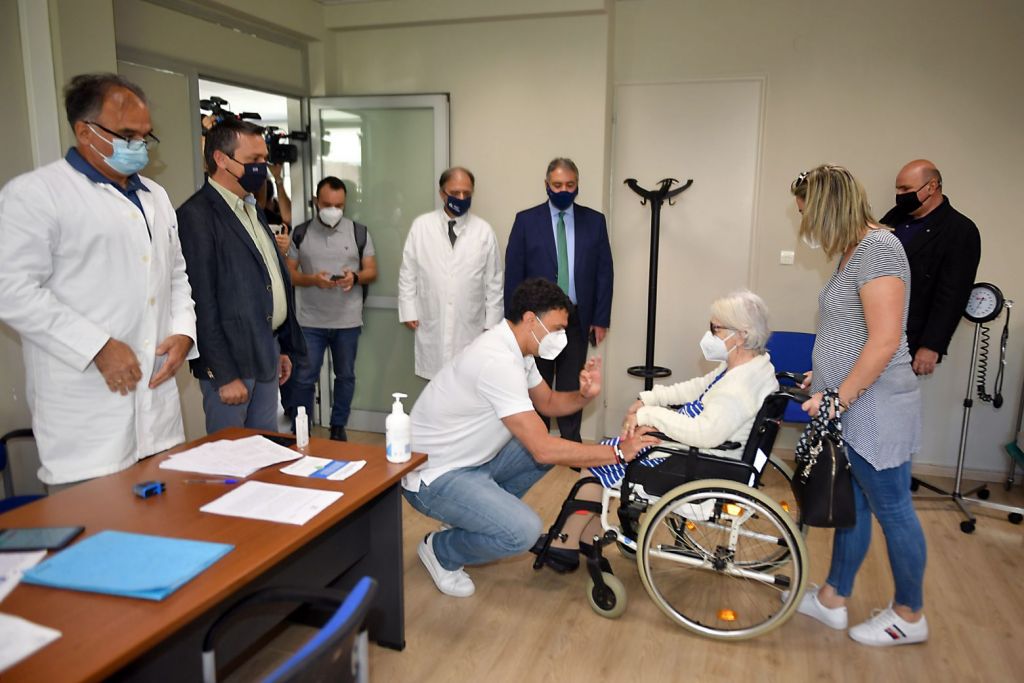 Κικίλιας: Πάνω από 100.000 ραντεβού σε μια μέρα έκλεισαν οι ηλικίες 40-44