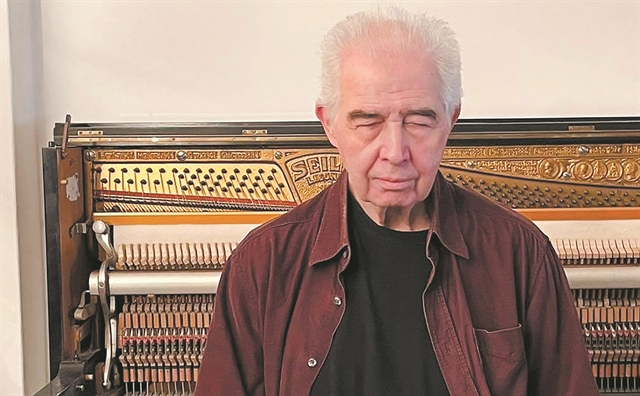 Σάκης Παπαδημητρίου