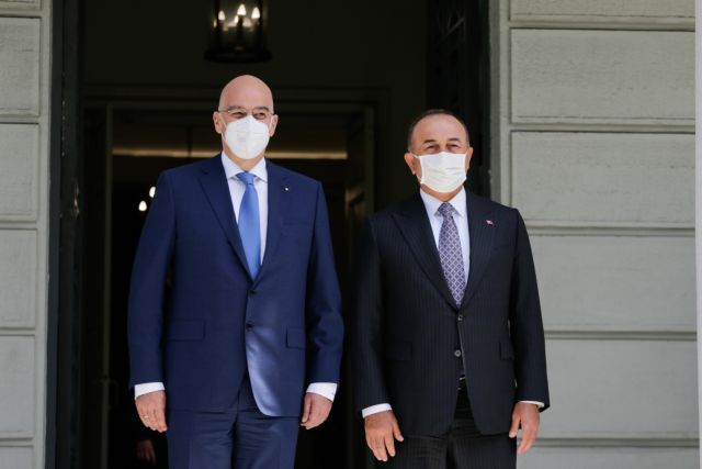 Προγράμματα οικονομικής συνεργασίας σε 25 θέματα ενέκριναν Δένδιας-Τσαβούσογλου