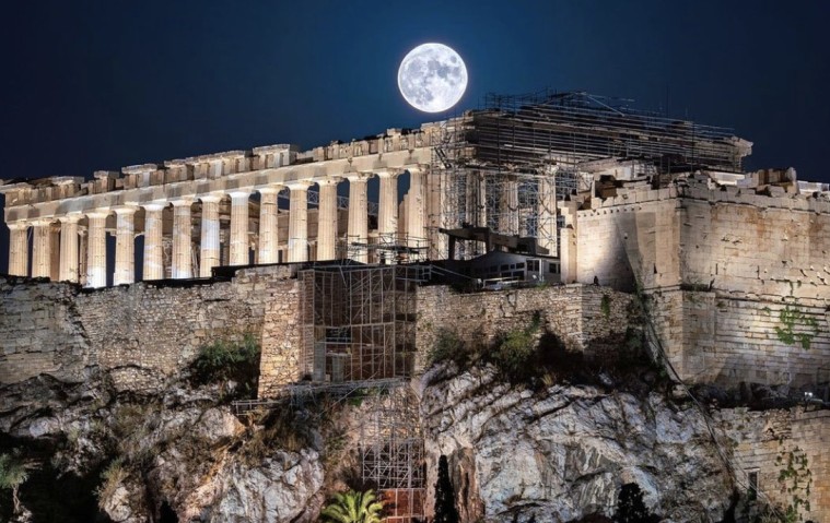 Ακρόπολη: Κέρδισε τρία βραβεία στα «Όσκαρ» φωτισμού