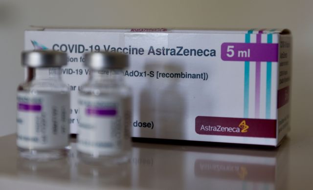 Κρήτη: Αγωνία για τις 2 γυναίκες που νοσηλεύονται μετά το εμβόλιο AstraZeneca