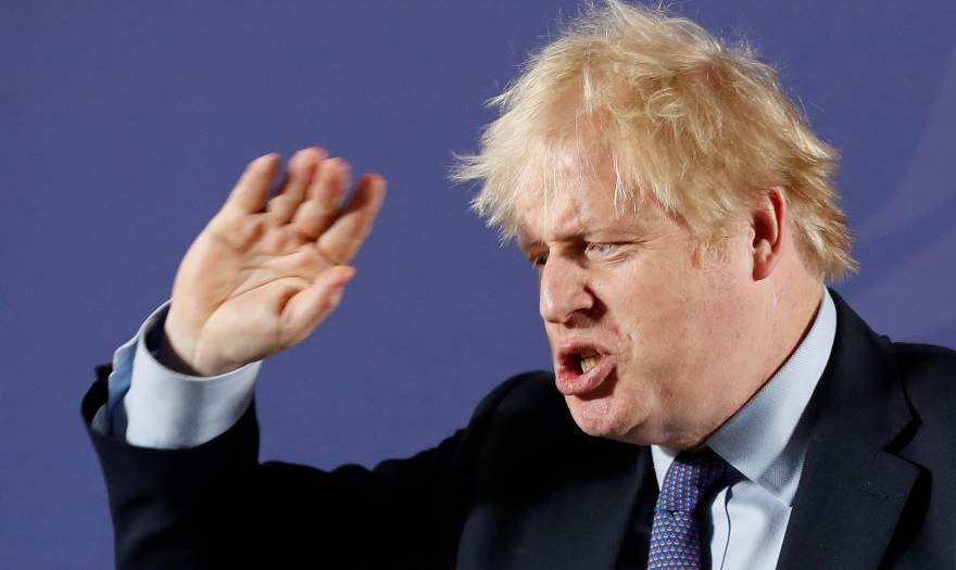 Μπόρις Τζόνσον: Στο στόχαστρο των Συντηρητικών της Σκωτίας