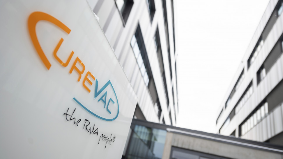 Κοροναϊός: Το εμβόλιο mRNA της CureVac πέρασε επιτυχώς την πρώτη ανάλυση της τελικής δοκιμής του