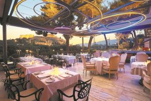 Ο,τι πιο ακριβό και λαμπερό μετά το lockdown…