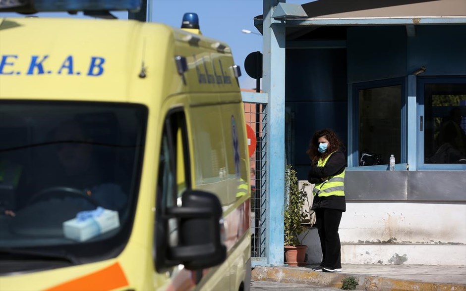 «Φλέγεται» η Αττική – Που εντοπίζονται τα κρούσματα κοροναϊού – Ο χάρτης της διασποράς