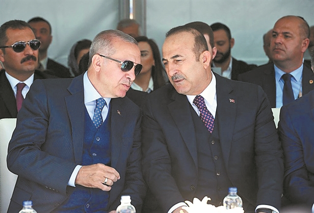 Θέλουν στον «πάγο» τον Τσαβούσογλου