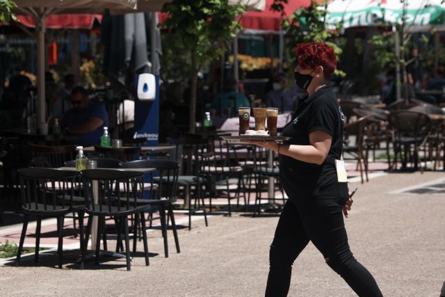 Κορoναϊος: Σαρωτικοί έλεγχοι σε καφέ και εστιατόρια