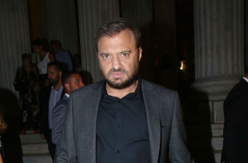 Χρήστος Φερεντίνος: «Πετσοκόβει» τους αντιεμβολιαστές με ένα πανέξυπνο βίντεο