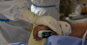 Αγρίνιο: «Ασφυκτιά» το νοσοκομείο – Σκέψεις για διακομιδές ασθενών με κοροναϊό σε άλλους νομούς