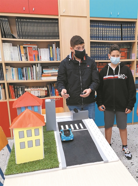 Εξυπνα φανάρια που λειτουργούν με αιολική ενέργεια