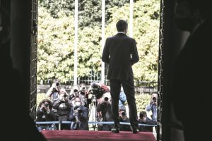 Κυβέρνηση: Πολιτική επανεκκίνηση με το βλέμμα στη μεσαία τάξη