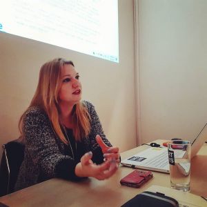 Η Ειρήνη Μουντράκη είναι «Εντός, εκτός και Επί τα αυτά»