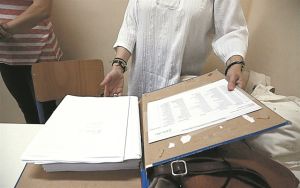 Πρεμιέρα για την ιθαγένεια με Θεοδωράκη και Παξινού