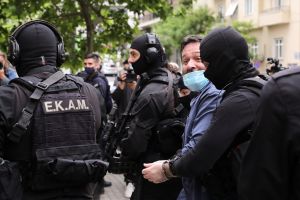 Γιάννης Λαγός: Θα είναι στο ίδιο κελί με τον πυρηνάρχη του Περάματος της ΧΑ