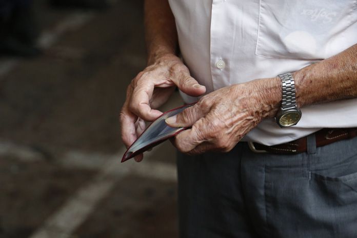 Οι 6 κατηγορίες των παλαιών συνταξιούχων που θα πάρουν αυξήσεις | tanea.gr