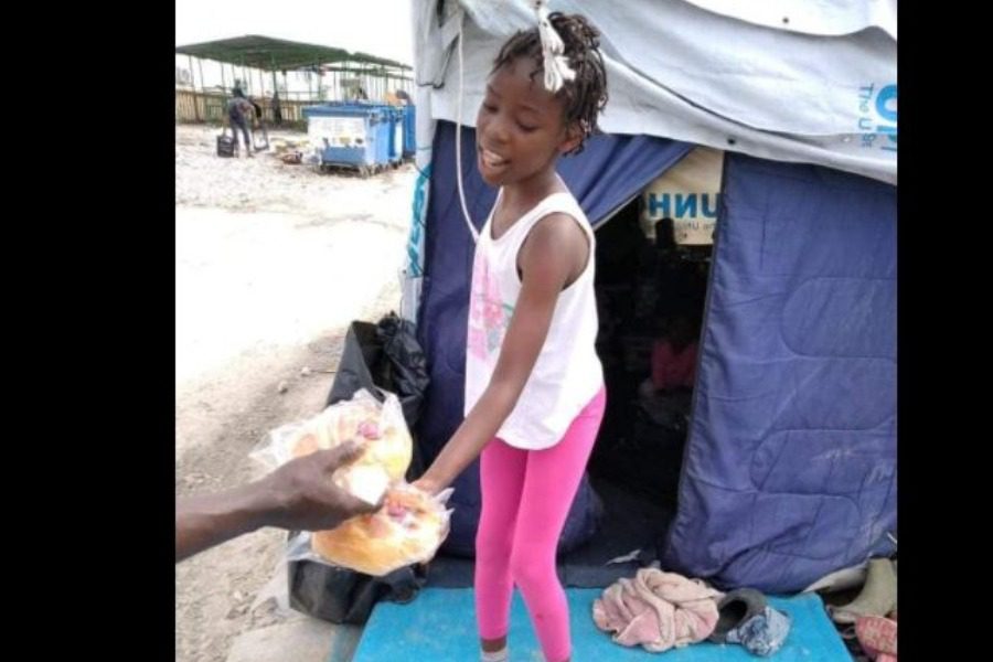 Καρά Τεπέ: Τσουρέκια και… πρόστιμα για τους πρόσφυγες