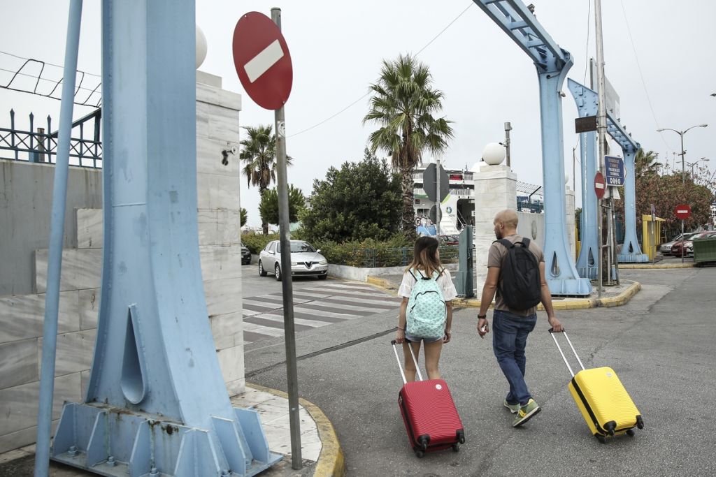 Άρση lockdown: Το πρώτο «ελεύθερο» Σαββατοκύριακο – Όπου φύγει – φύγει οι Αθηναίοι