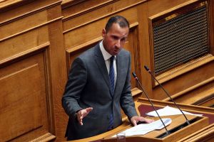 Χύτας: Πήγατε για μαλλί και βγήκατε κουρεμένος – Τσιάρας: Δεν έχω μαλλιά