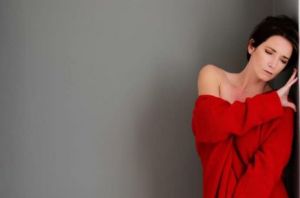 AstraZeneca: Αυτό είναι το 39χρονο μοντέλο που πέθανε από θρόμβωση στην Κύπρο