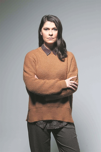 «Το ενδιαφέρον στον “Σιωπηλό δρόμο” είναι ότι πέφτουν οι μάσκες»