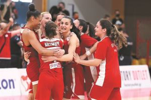 Θρίλερ με τα όλα του