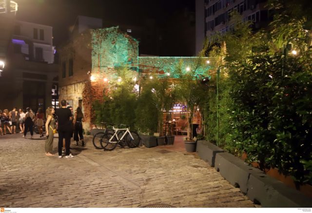 Κοροναϊός: Συνεδριάζει εκτάκτως η επιτροπή σήμερα για απαγόρευση κυκλοφορίας και μουσική