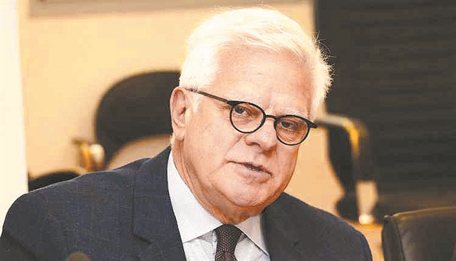 Ανοίγουν οι πόρτες για την επιστροφή επιστημόνων