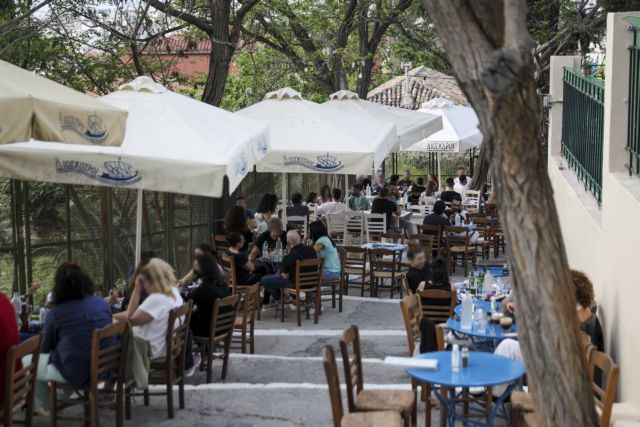 Καμπανάκι Γεροτζιάφα: Ο κόσμος έχει χαλαρώσει – Πιθανόν να αναπτυχθούν μεταλλάξεις και στους εμβολιασμένους