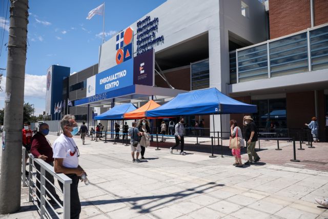 Γεωργαντάς: Με το καλημέρα 51.000 ραντεβού για εμβολιασμό από νέους 18 με 24 ετών