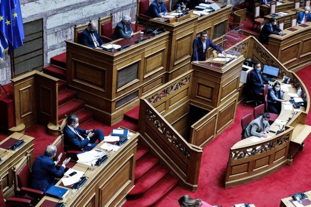 Μητσοτάκης σε Τσίπρα: Δεν είσαι Ανδρέας Παπανδρέου