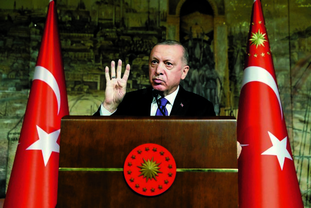 Eρντογάν: Βύθισε… την τουρκική λίρα σε νέο ιστορικό χαμηλό