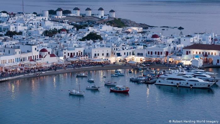 Τουρισμός: Το βρετανικό «μπλόκο» απειλεί τους στόχους για τον τουρισμό το καλοκαίρι του 2021