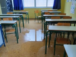 Πλημμύρισε σχολείο στην Αθήνα λόγω της νεροποντής