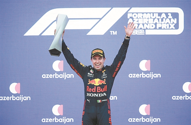 Ανεβαίνει η Red Bull, «χαμένος» ο Χάμιλτον