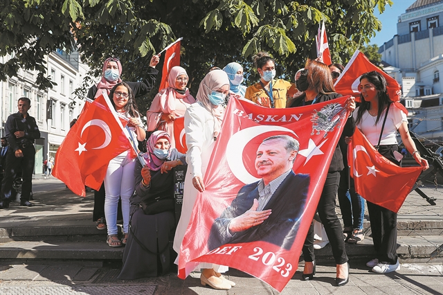 Η δύσκολη συνάντηση με τον Μπάιντεν και ο διάλογος με την ΕΕ