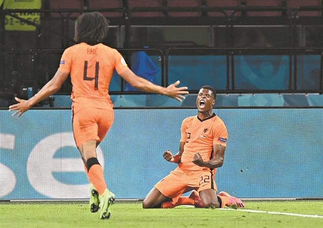 Οι πρώτες… μυστικές εικόνες