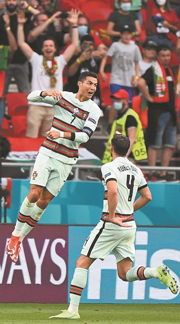 Ρονάλντο ίσον Euro