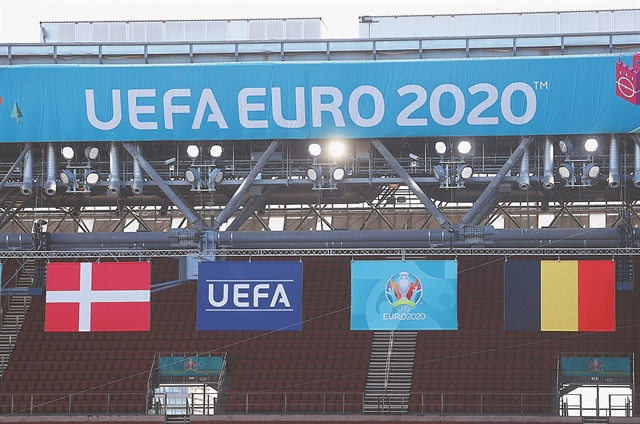 Η επιστροφή στο Πάρκεν