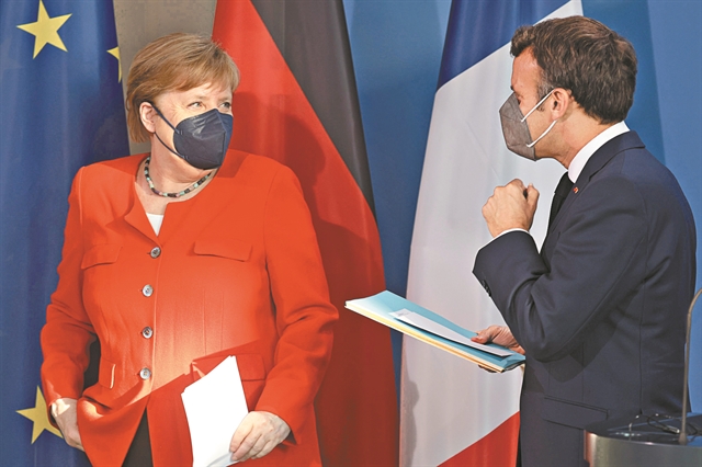 Αιφνιδιαστικό άνοιγμα Γερμανίας – Γαλλίας σε Ρωσία