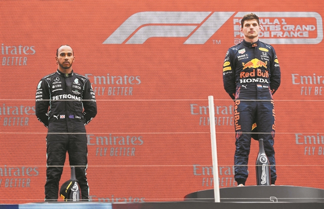 Γκάζι ο Μαξ, φρένο ο Χάμιλτον