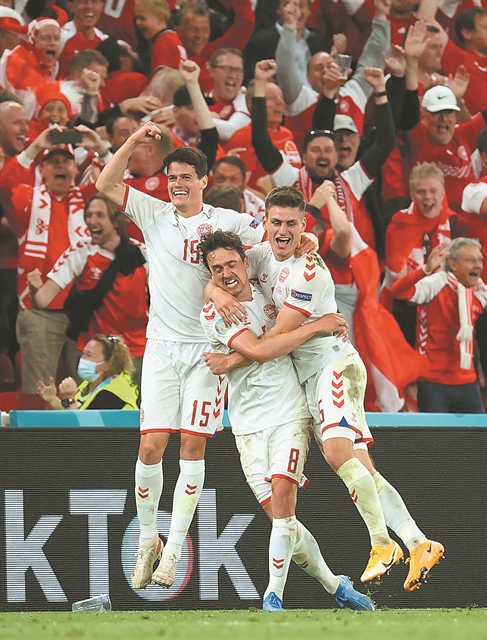 Πιτσιρικάδες ή έστω ημιπιτσιρικάδες…