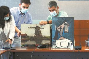 10 + 2 ερωτήματα που ζητούν απαντήσεις