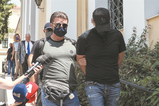 «Εσπασα με ένα σφυρί το παράθυρο. Η Εθνική Πινακοθήκη ήταν ξέφραγο αμπέλι»