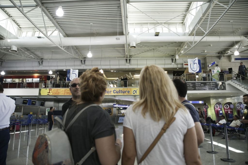 Κοροναϊός: Ανατροπή για τους ρώσους τουρίστες στην Ελλάδα