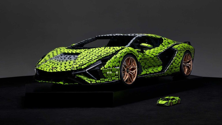 Mια Lamborghini φτιαγμένη με Lego τουβλάκια και σε κανονικές διαστάσεις
