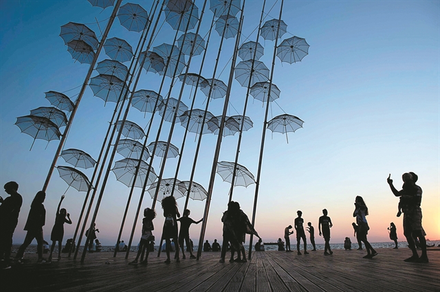 Η ιστορία πίσω από 3 «κλικ»