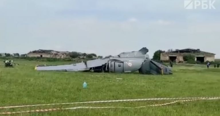 Ρωσία: Αεροπορικό δυστύχημα με τουλάχιστον 9 νεκρούς και δεκάδες τραυματίες