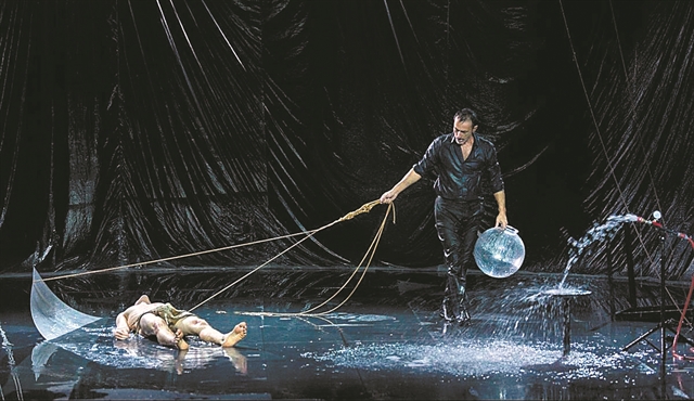 Δ. Παπαϊωάννου και Π. Δεντάκης στο Φεστιβάλ της Αβινιόν