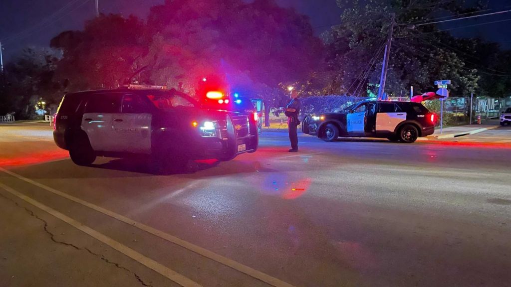 Τέξας: Πυροβολισμοί στο Όστιν – Στο νοσοκομείο τουλάχιστον 12 τραυματίες