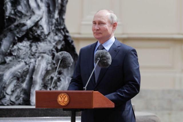 Ρωσία: Ο Πούτιν υπέγραψε νόμο για την αποχώρηση από τη συνθήκη «Ανοιχτοί Ουρανοί»